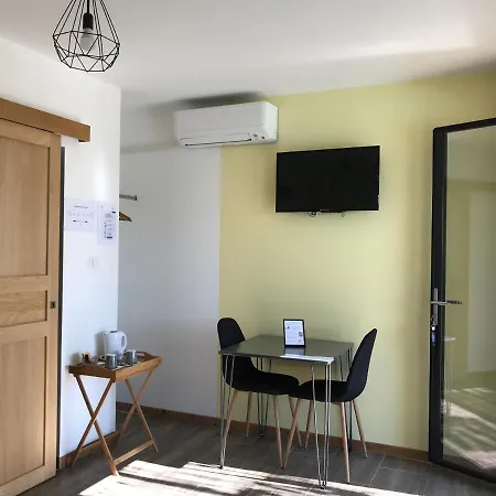 莱斯科斯特贝尔斯住宿加早餐旅馆 3*